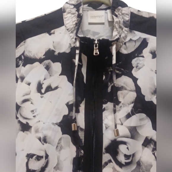 Zenergy Chico's - Black & White Floral Zipper Up Windbreaker, Long Sleeve,... - Picture 11 of 15